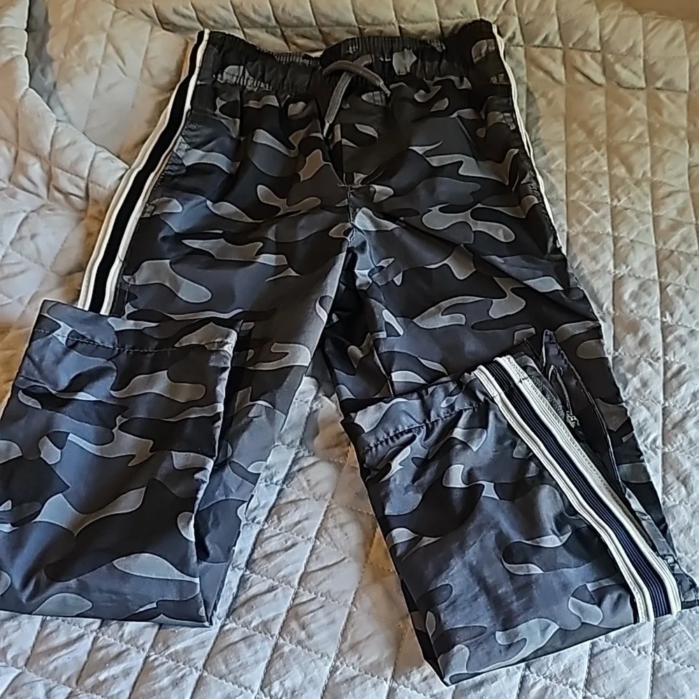 Oshkosh camo lined track pants 6